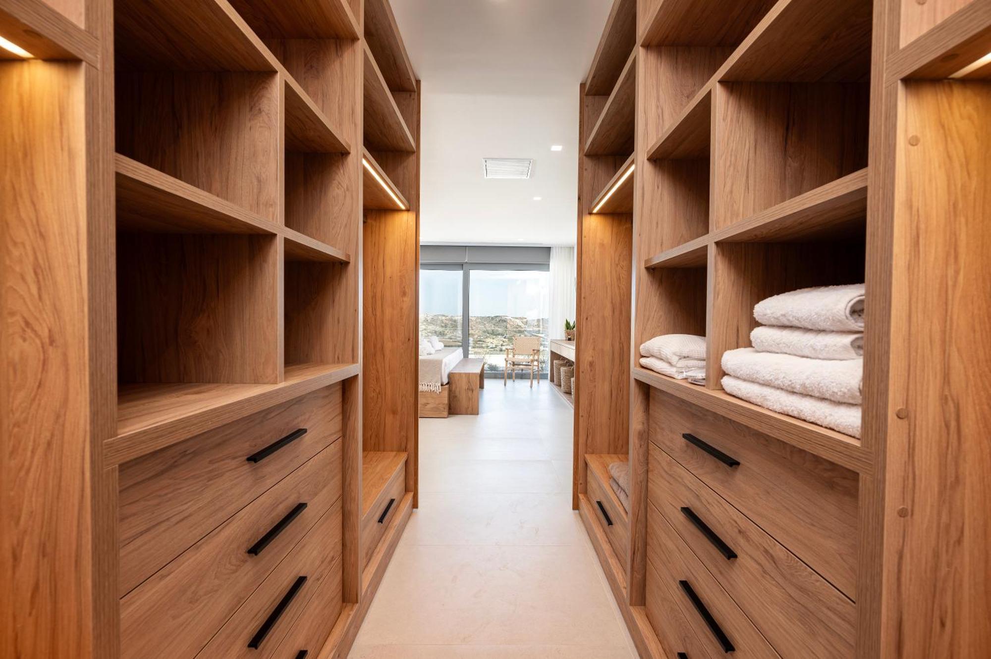 Mousonas Luxury Living