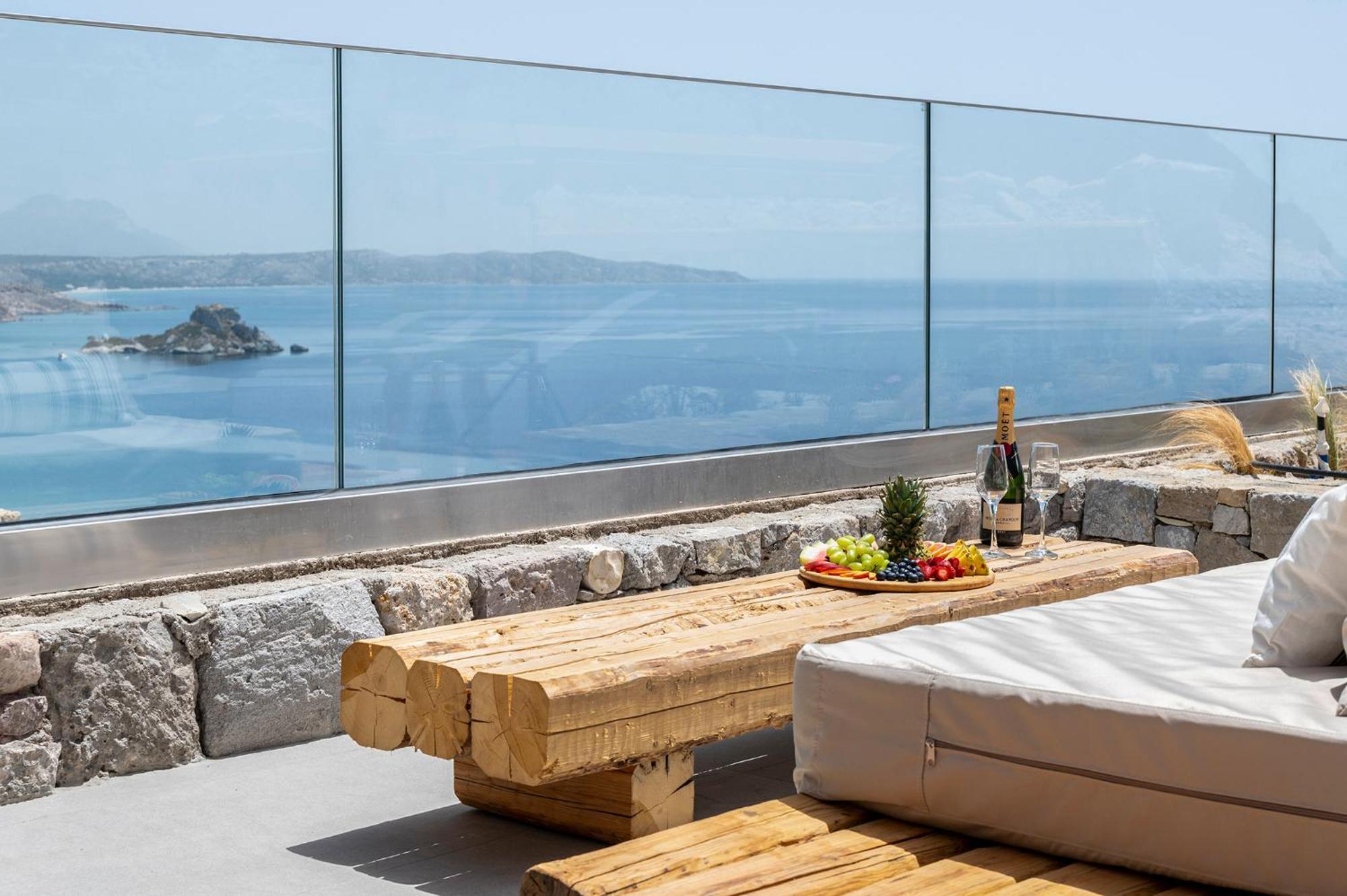 Mousonas Luxury Living Apartment