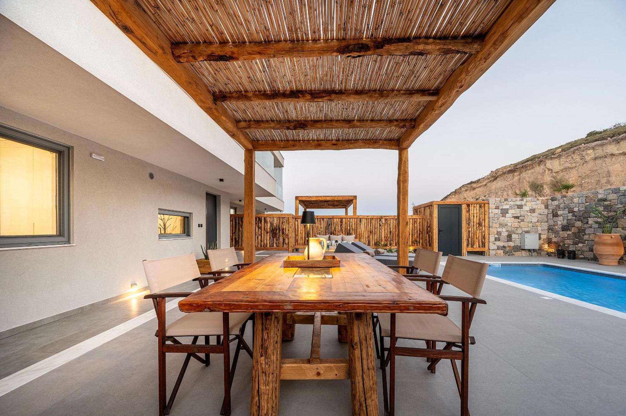 Mousonas Luxury Living